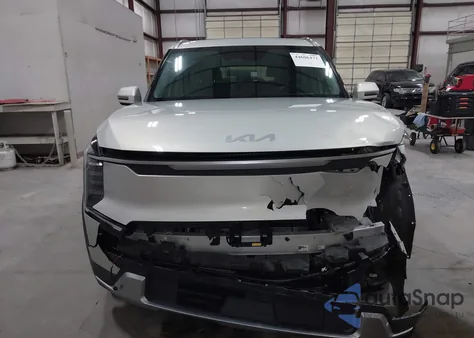 2024 Kia Ev9 Wind z USA, uszkodzony, nr VIN KNDAFFS51R6022291